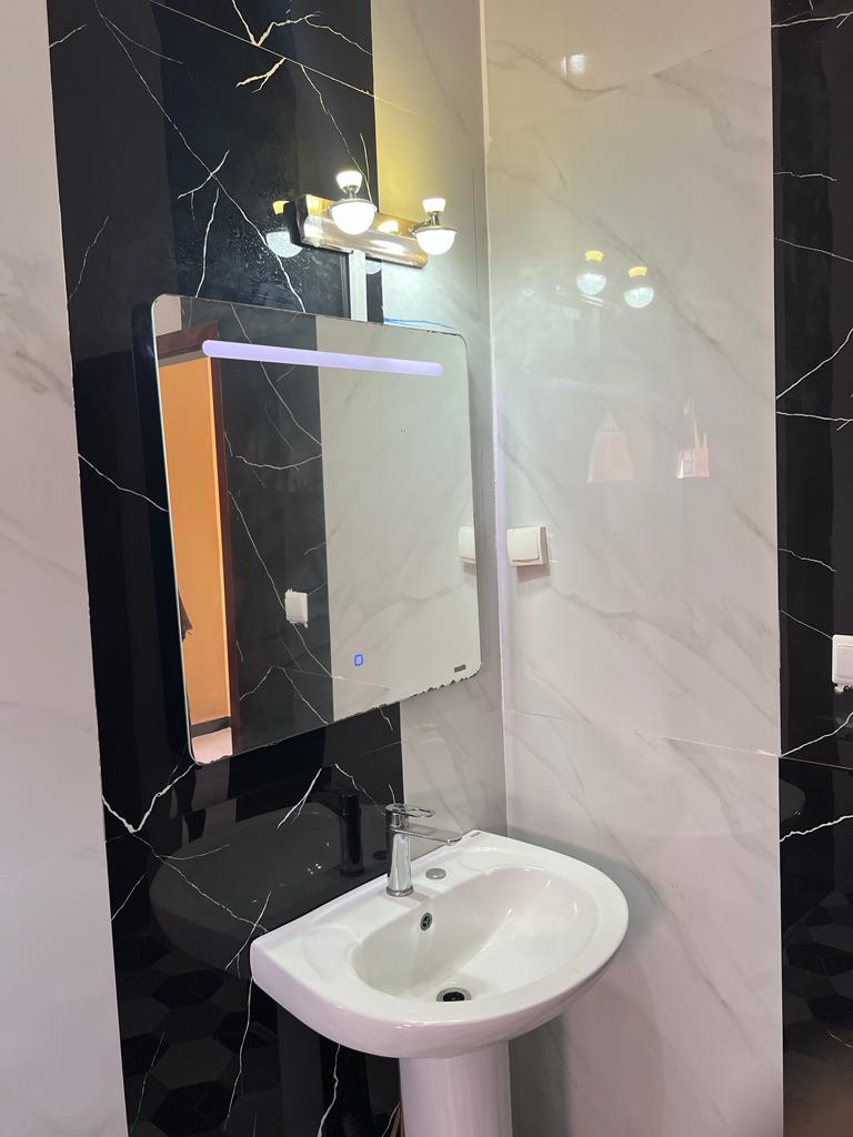 Location immeuble Neuf : 3 Appartements Haut Standing Type F4 à Haramous Sud