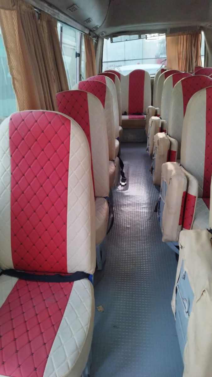 Bus Mitsubishi Rosa 2018 diesel 30 places, manuelle, jusqu\'au port