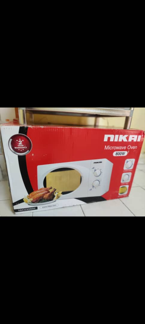 Électroménagers et vaisselle en bon état à vendre