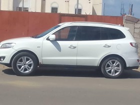 Hyundai Santa Fe 2011, SUV diesel confortable et économique en carburant