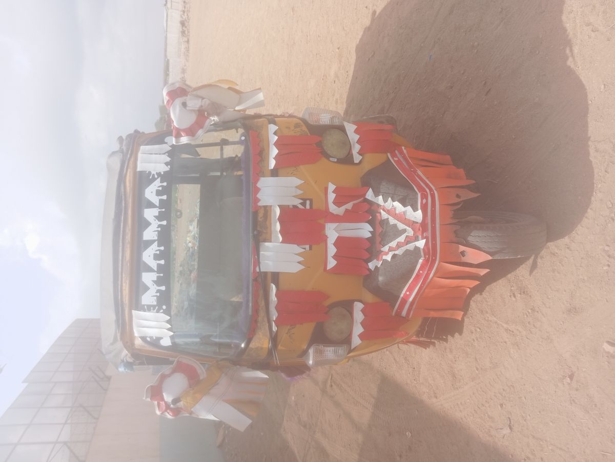 Bajaj Mahindra D101 en excellent état, à vendre