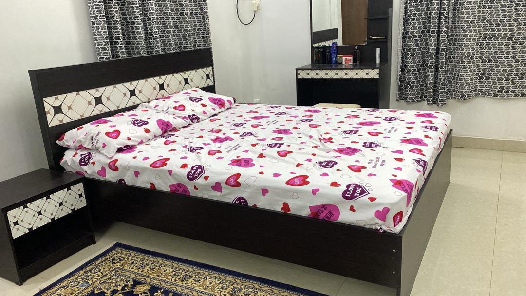 Chambre d\'une personne en excellent état à vendre.