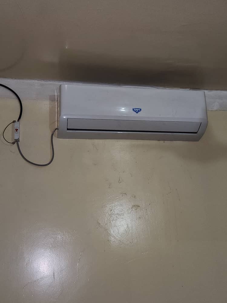 Climatiseur 2 CV peu utilisé, négociable - 6 mois de garantie