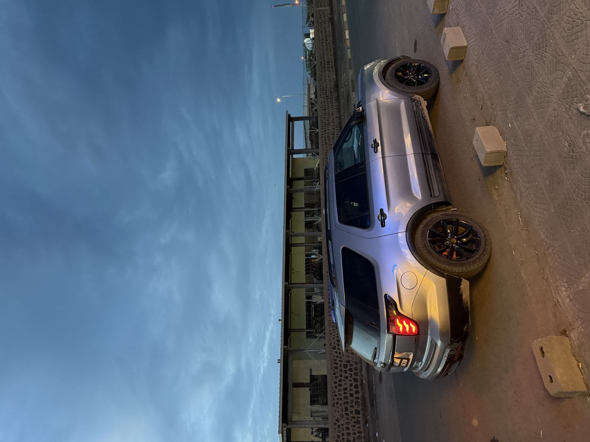 Ford Explorer Luxe & Sport, SUV haut de gamme, 4x4 AWD