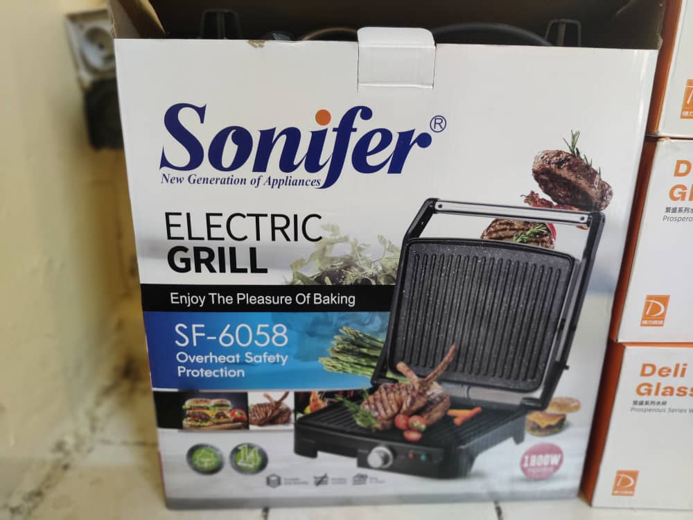 Électroménagers et vaisselle en bon état à vendre