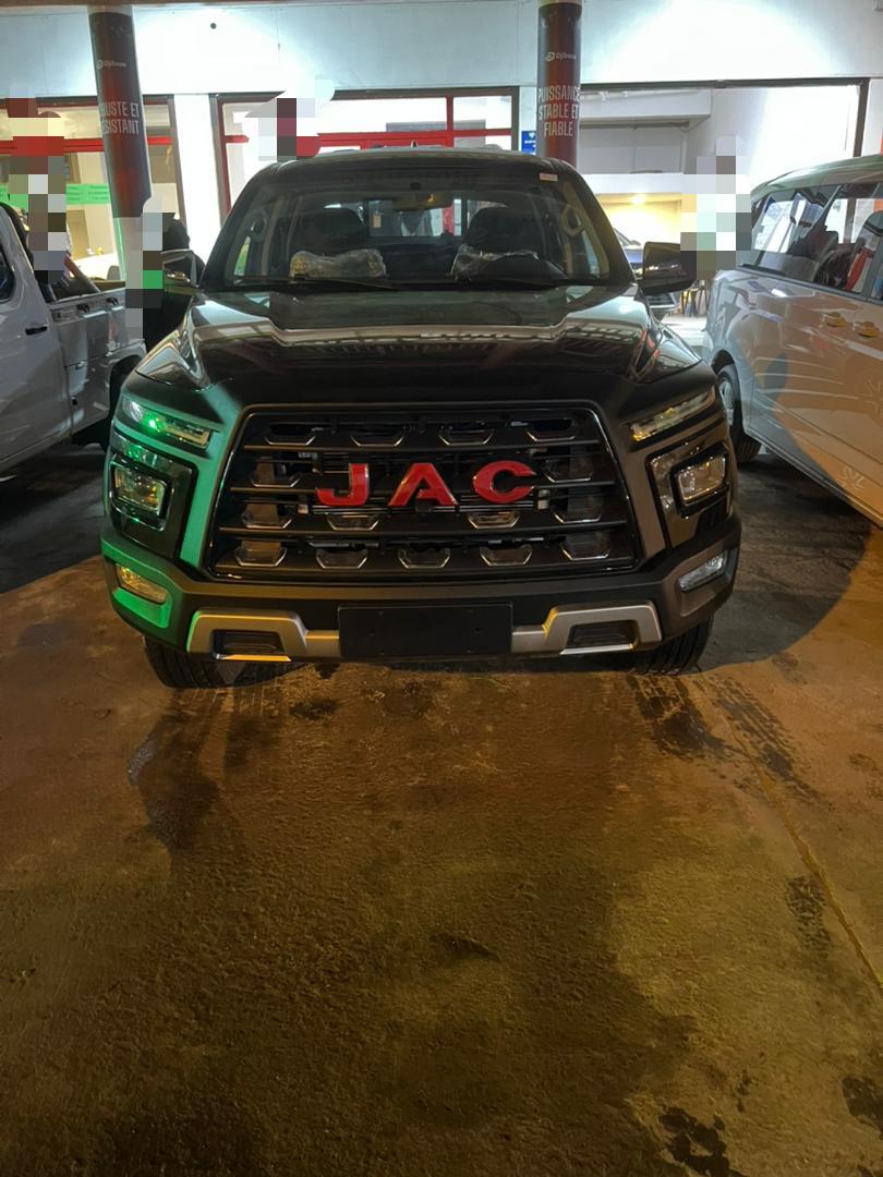 JAC T9 Pickup essence turbo, neuf, garantie 3 ans avec Djibsou SARL
