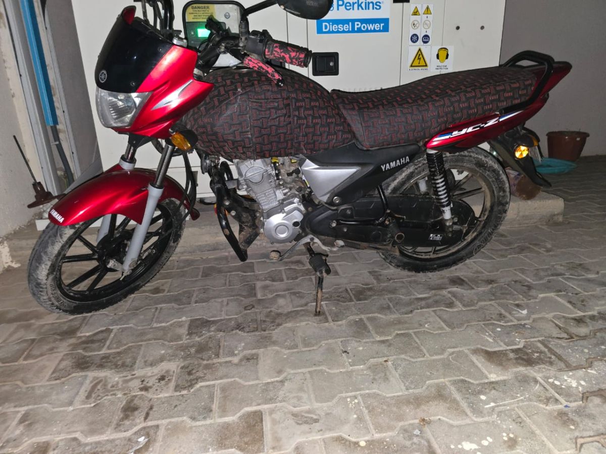 Moto sport en excellent état - Utilisée 6 mois