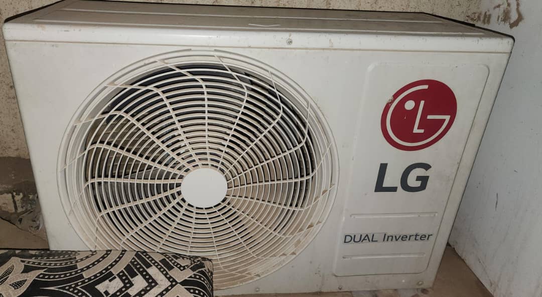 Climatiseur LG 2 chevaux, comme neuf