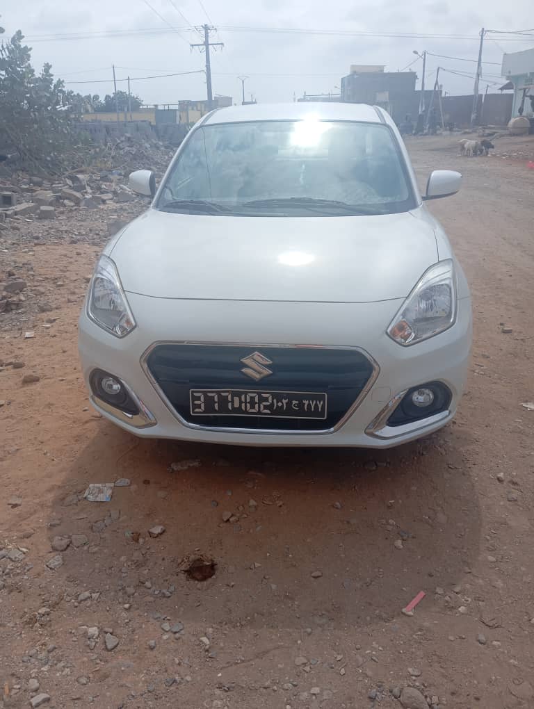 Suzuki Dzire 2024, essence, automatique, confortable et économique