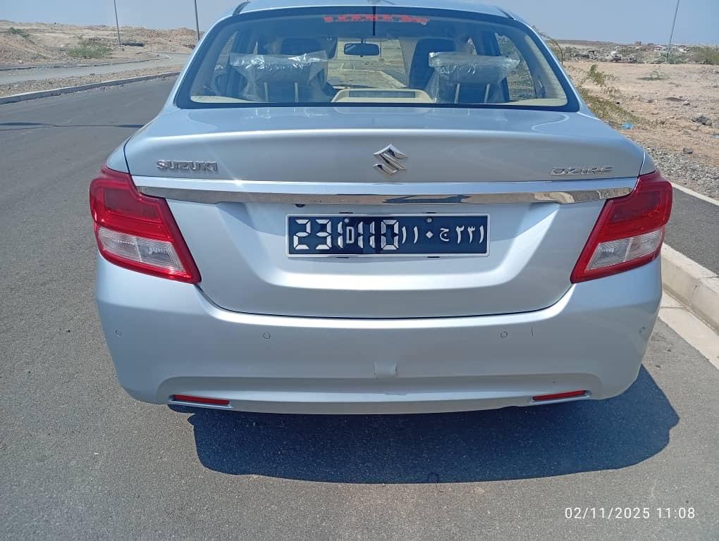 Suzuki Dzire 2025, essence, automatique, faible kilométrage