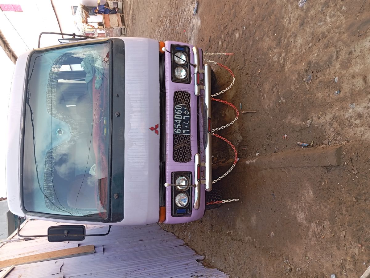 Bus 30 places, moteur et boîte de vitesse neufs