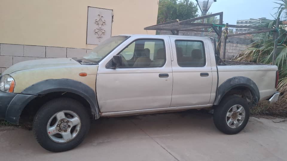 Nissan Harbody Pick Up - Moteur puissant - Prix négociable