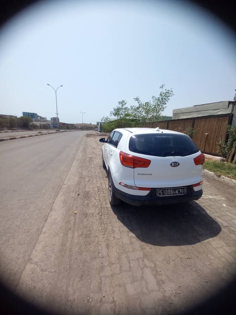 Lot de 3 voitures (Hartop, Suzuki, Kia) à prix négociable