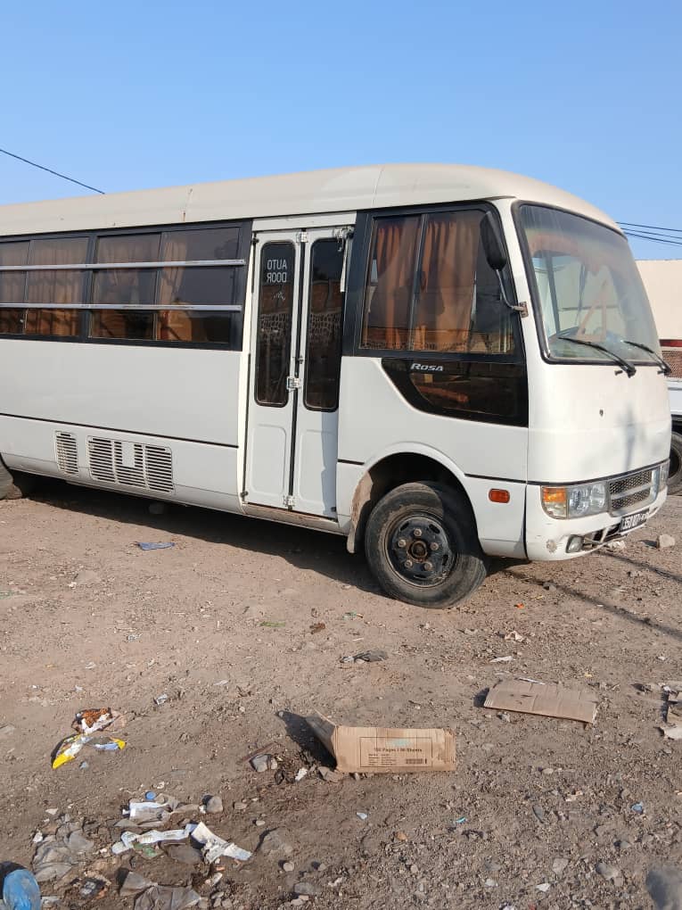 Mitsubishi Rosa 2023, diesel, Manuel, 35 places