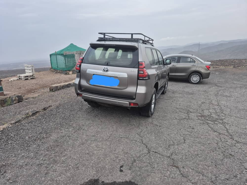 Toyota Prado 2018, 7 places, gallerie, clim av/ar, frigo, entretien à jour