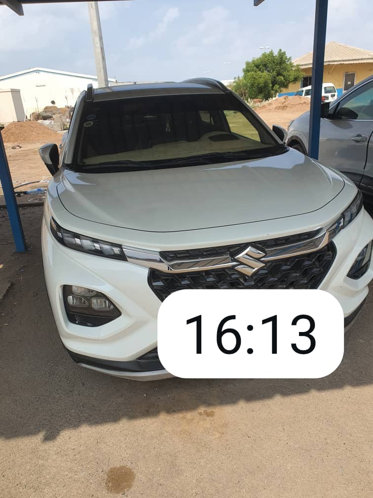 Suzuki Fronx 2024, boîte automatique, tout option