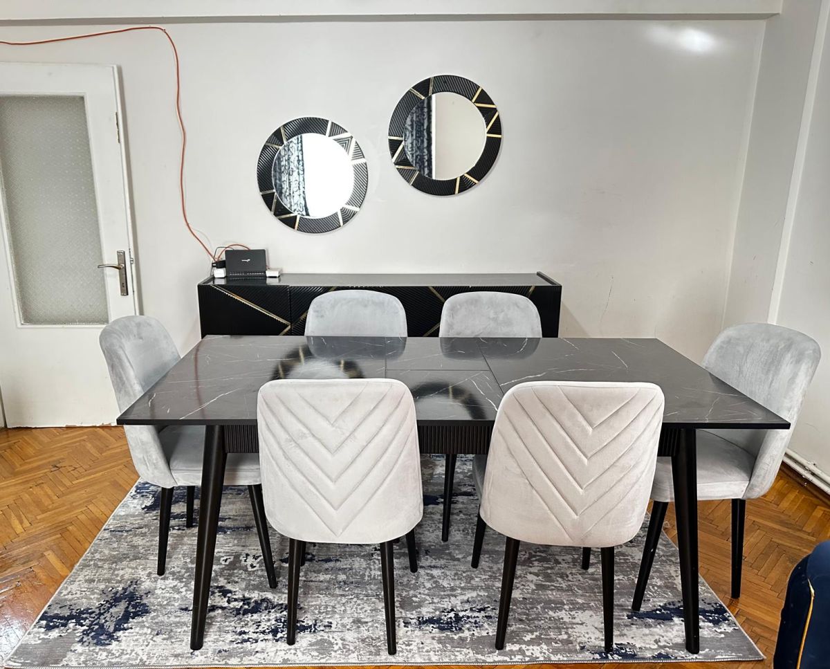 Ensemble salle à manger complète avec 6 chaises et meubles assortis en excellent état