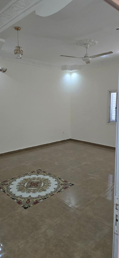 Appartement F4 neuf avec grande véranda, sécurisé à Saline Ouest