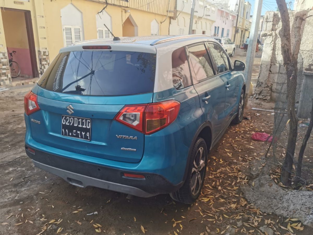Suzuki Vitara Allgrip 2016, boite automatique, essence, bon état, climatisée