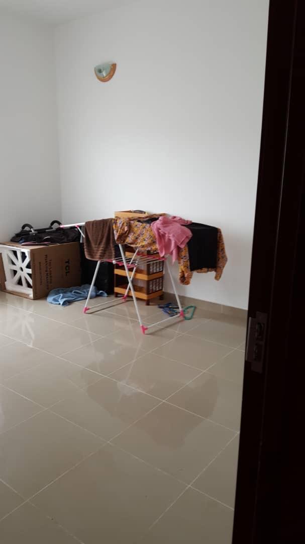 Appartement F4 meublé avec balcon à PK12 Cité Hamdani