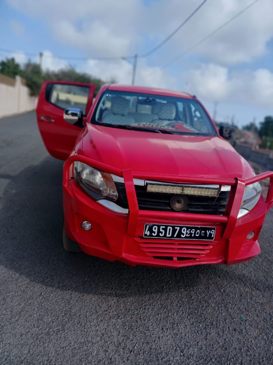 FIAT FULLBACK 2018 en excellent état toutes options