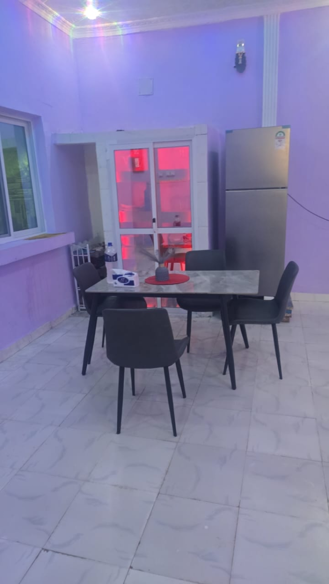 Maison F5 avec grand salon, 2 climatiseurs intallés, 2 réservoirs d\'eau à Ali-Sabieh