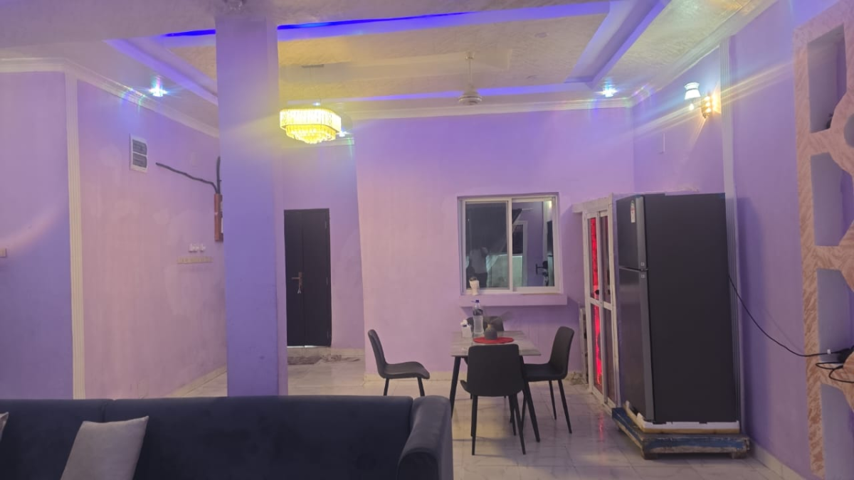 Maison F5 avec grand salon, 2 climatiseurs intallés, 2 réservoirs d\'eau à Ali-Sabieh