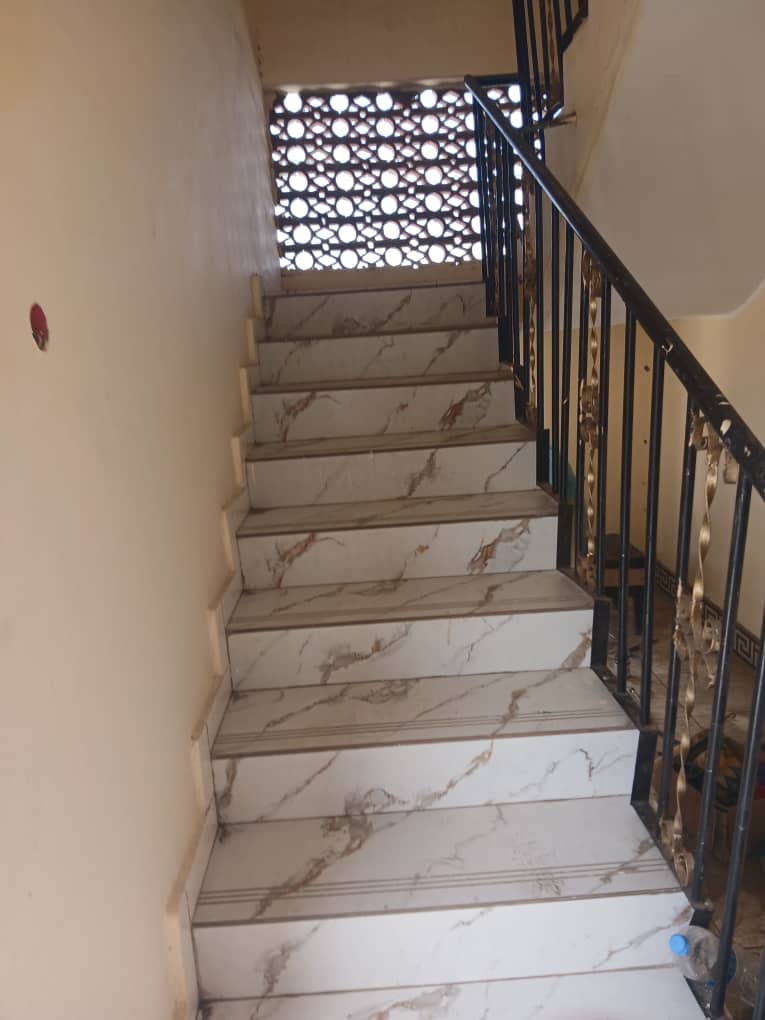 Appartement F4 neuf avec cour à Balbala Cheikh Moussa