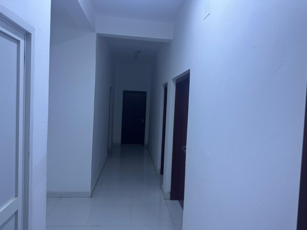 Villa avec 4 appartements F4 à louer(Ancien mitualis)