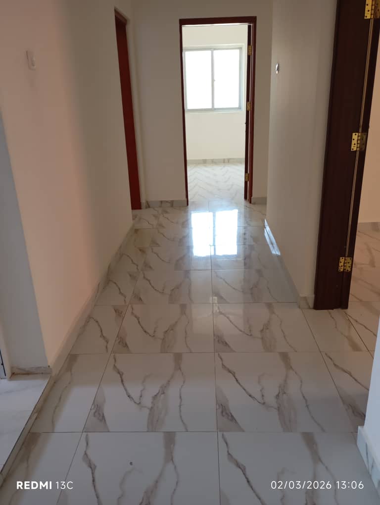 Appartement F3 à louer Salines Ouest 2e étage et magasin au rez-de-chaussée