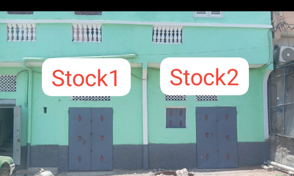 Deux locaux de stockage à Hayabley, idéal pour activité