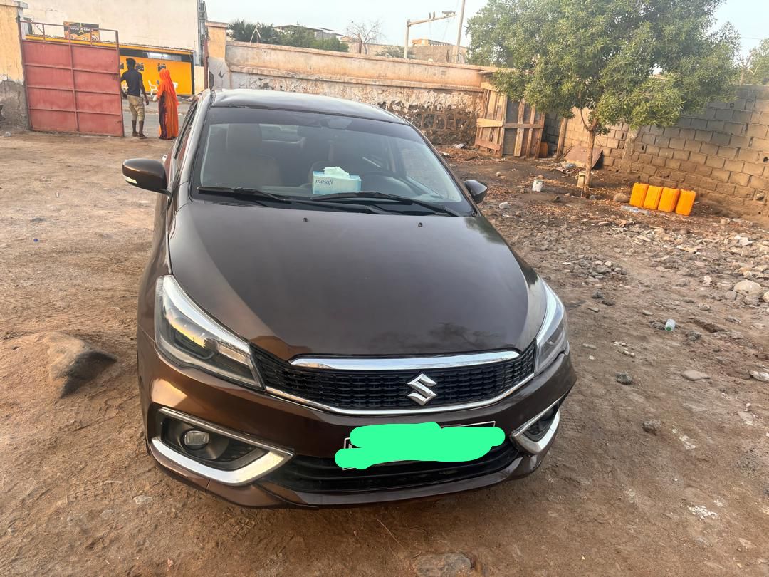 Suzuki Ciaz 2024, essence, boite automatique, faible kilométrage