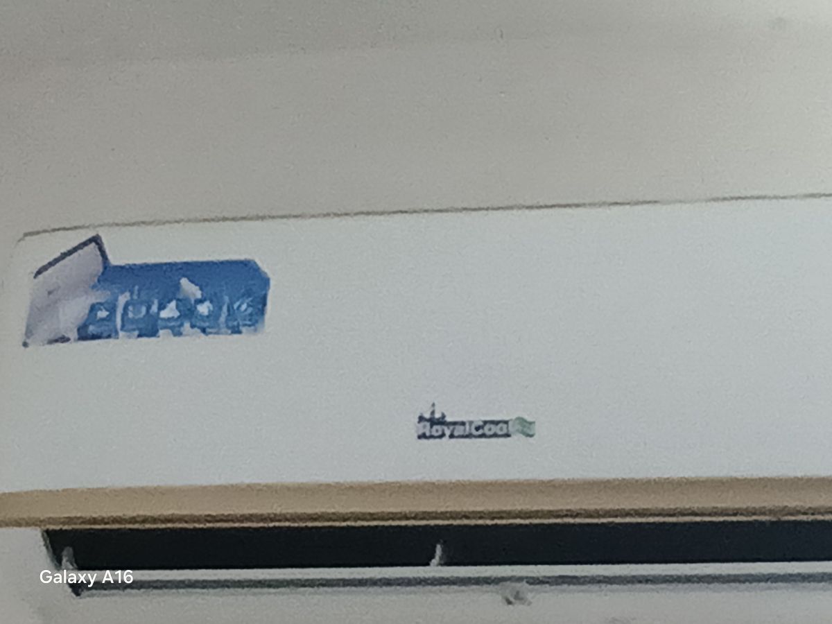 Climatiseur et réfrigérateur peu utilisés, Royal et Samsung