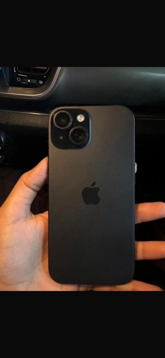 iPhone 15 128 Go, Space Black, 86% batterie, avec accessoires