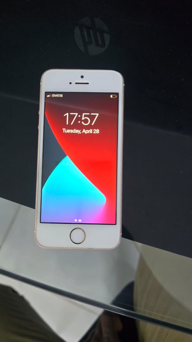 Iphone SE 1ère génération, 128 Go, bon état, batterie 100%