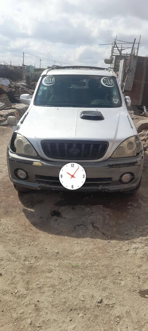 Hyundai Terracan 4x4, moteur neuf et pièces détachées incluses