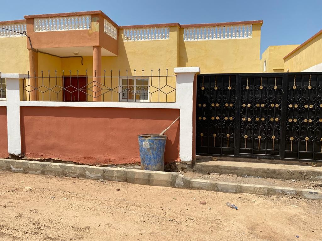 Villa F4 moderne avec grande terrasse à Nagad City