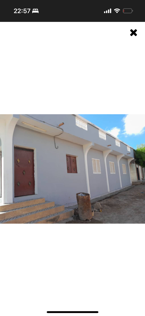 Maison F3 avec terrasse et boutique à louer à Barwaqo 2