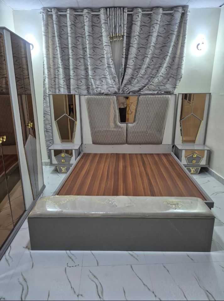 Chambre à coucher en excellent état à vendre