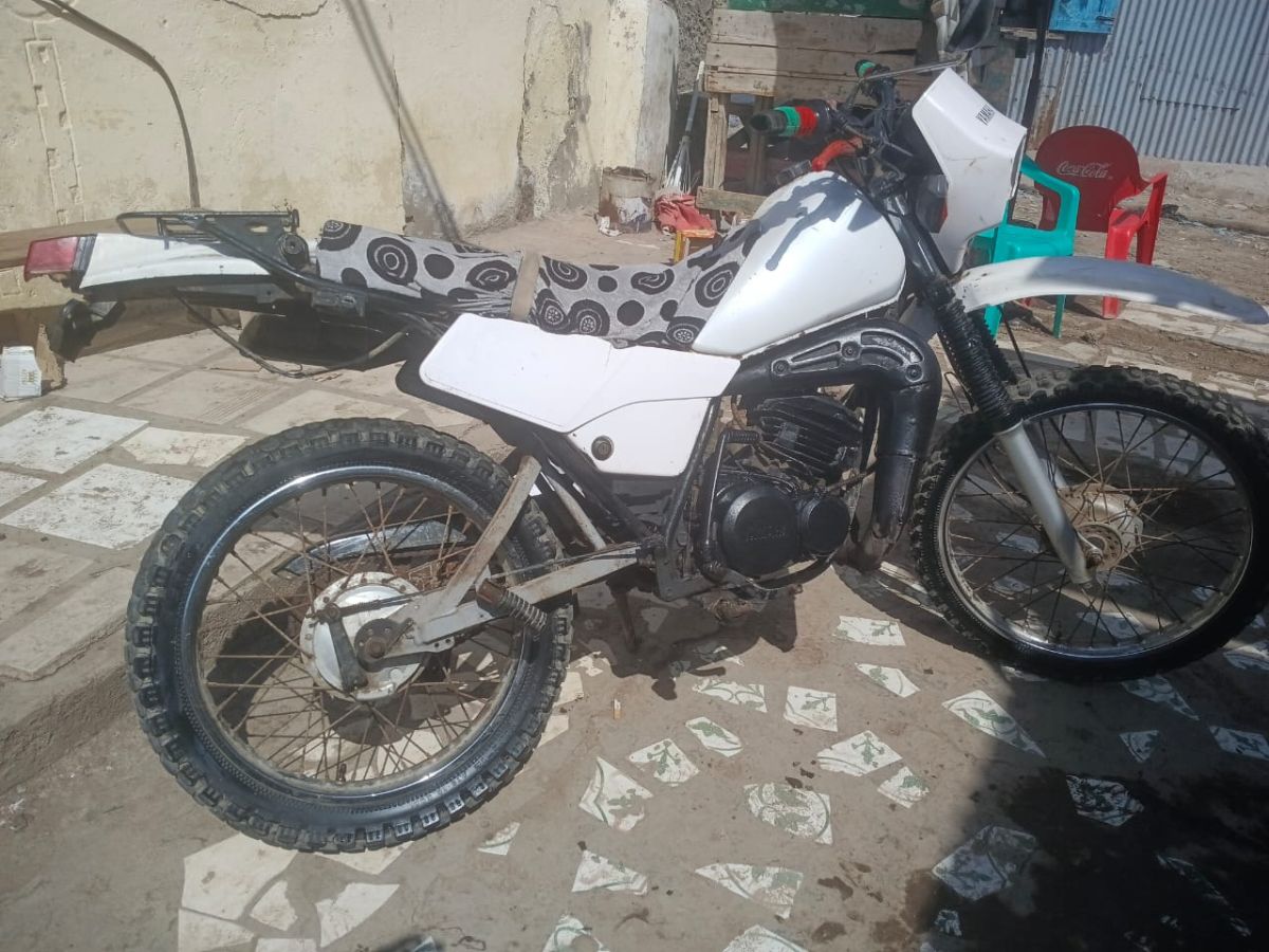 Moto Yamaha 125 en vente, prix négociable