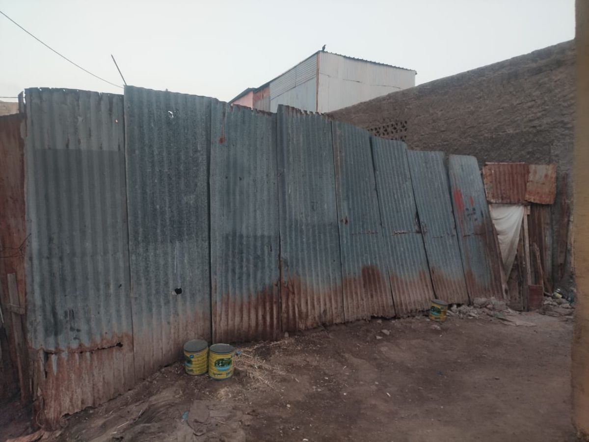 Terrain de 102 m² avec titre provisoire à Quartier 6