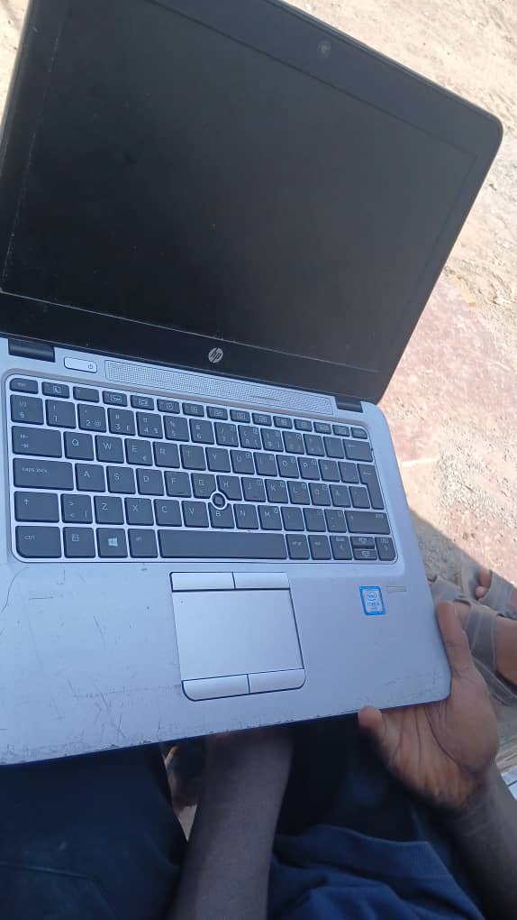 Ordinateur portable en parfait état, 5 mois d\'utilisation