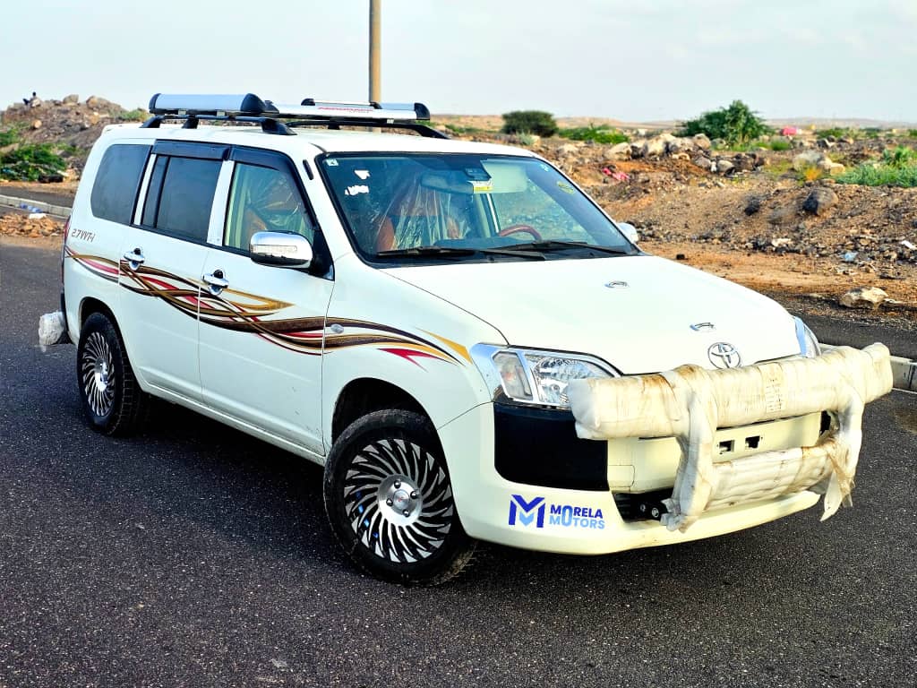 Toyota Probox 2018 essence automatique en bon état