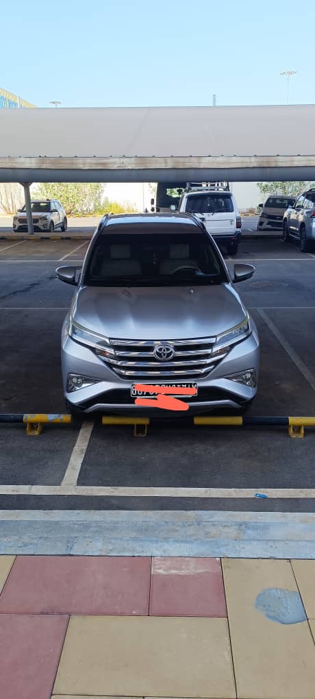 Toyota Rush en très bon état