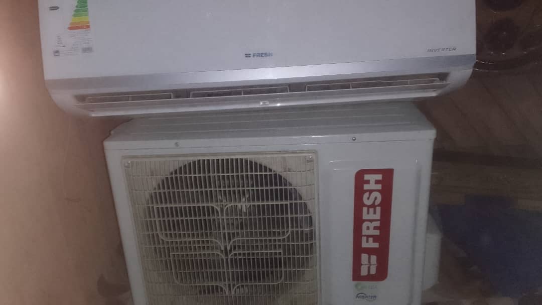 Climatiseur Split 2 CV, état neuf - Prix imbattable !