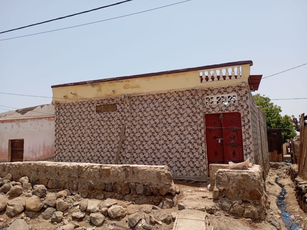 Maison 160m², 4 chambres, véranda, cuisine, toilettes à Balbala T3