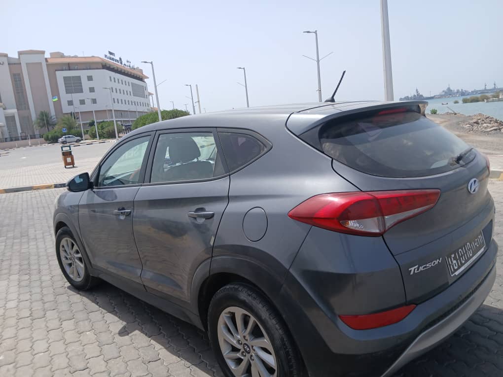 Hyundai Tucson à louer, boîte automatique, diesel, confort moderne