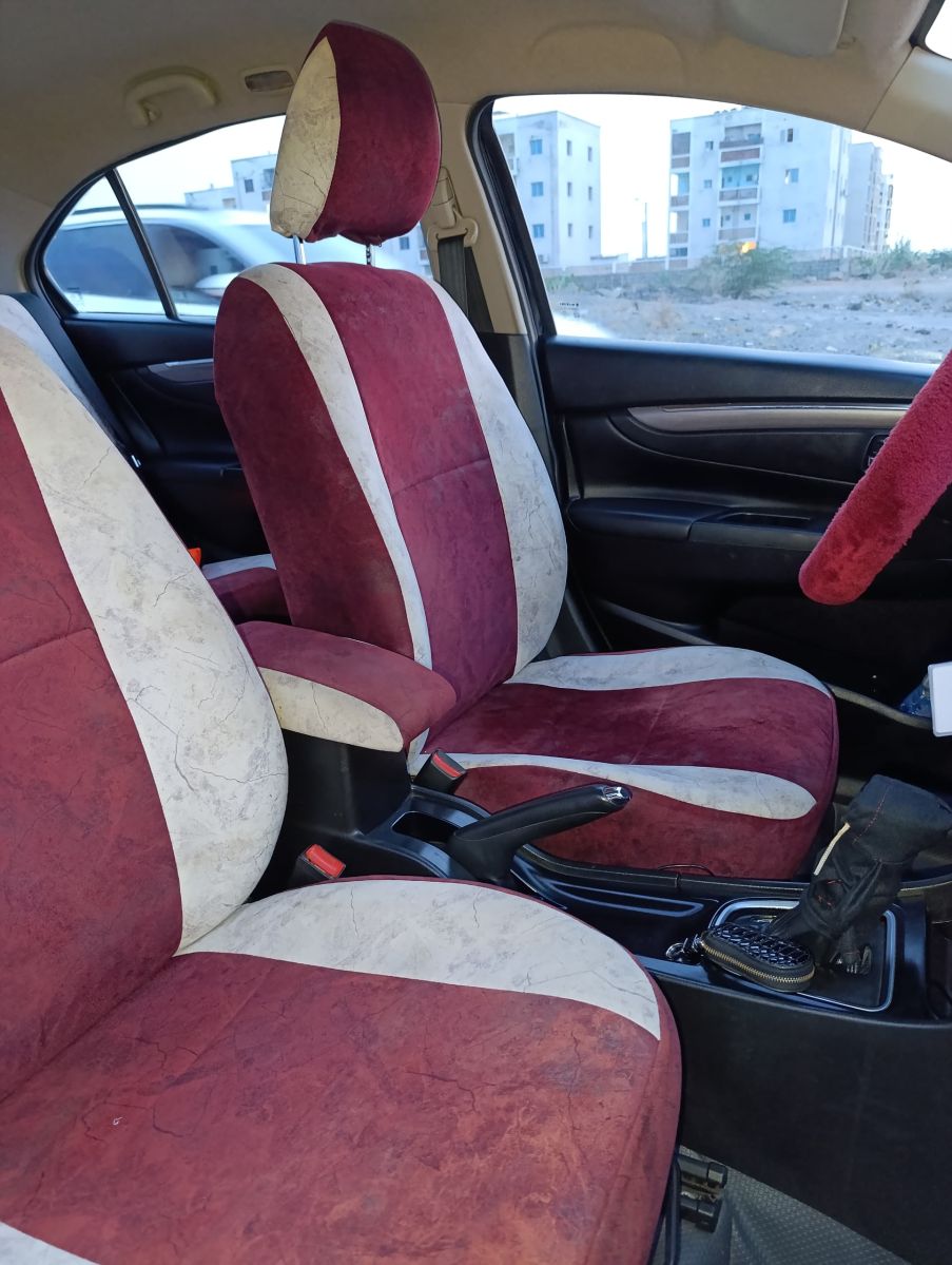 Suzuki Ciaz 2020, essence, très économique, climatisation impeccable