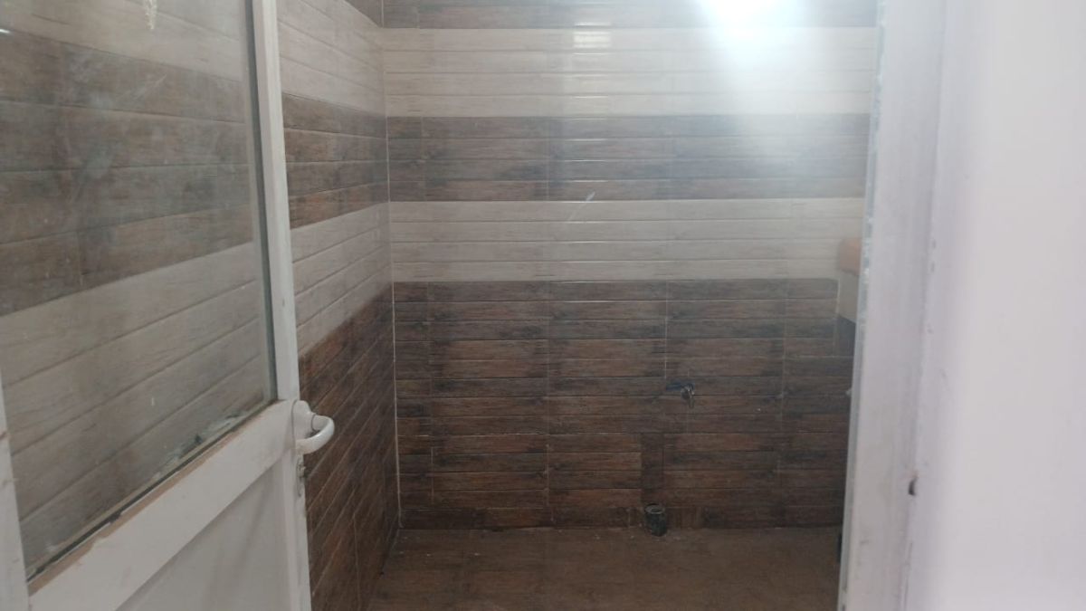 Immeuble R+2 avec terrasse à louer à Hayableh Hejadah
