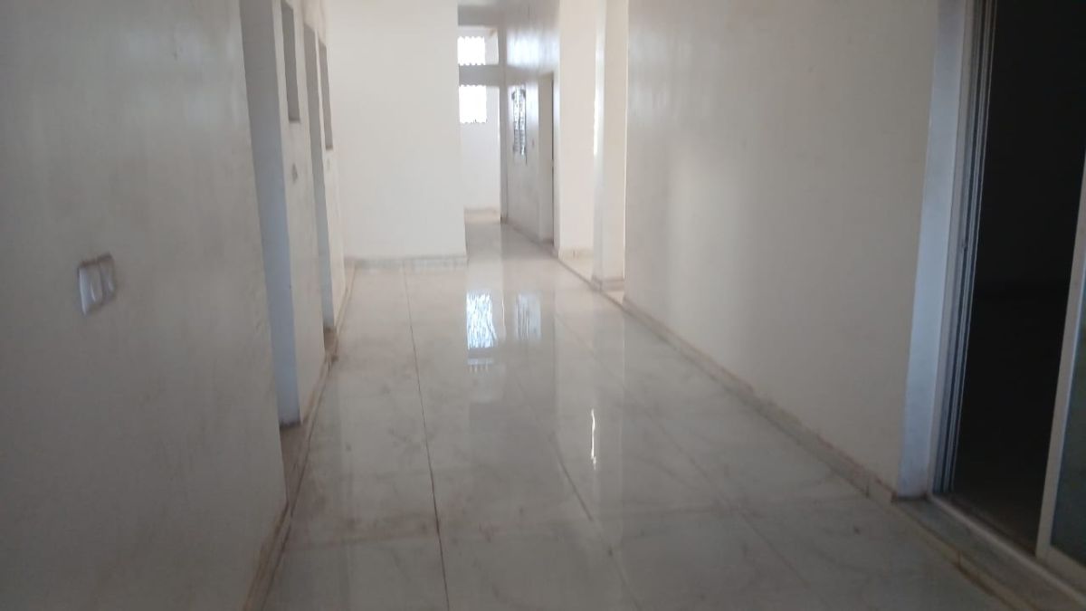 Immeuble R+2 avec terrasse à louer à Hayableh Hejadah